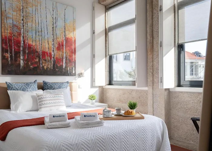 Apartamento Host Wise - Cozy House W Balcony *