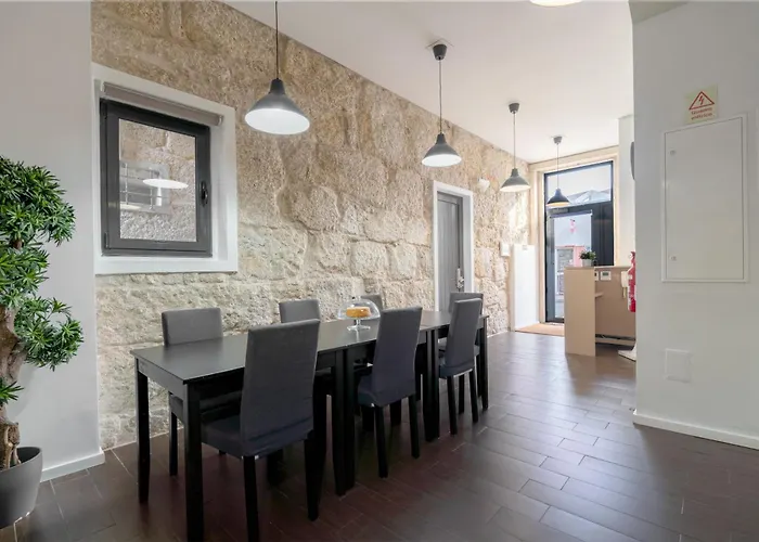 Host Wise - Cozy House W Balcony 公寓 波尔图