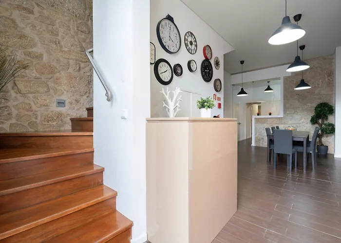 Host Wise - Cozy House W Balcony 公寓 *