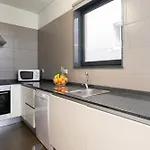 Lejlighed Host Wise - Cozy House W Balcony