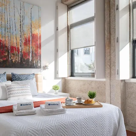 Appartement Host Wise - Cozy House W Balcony *