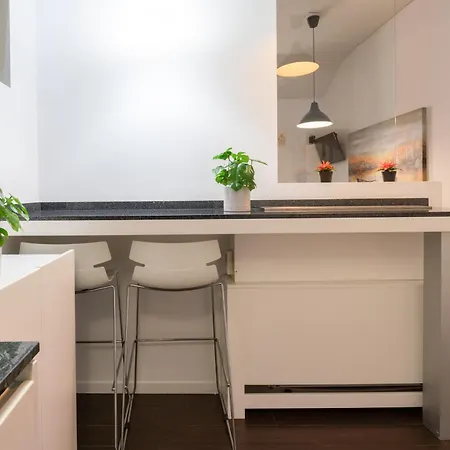 Host Wise - Cozy House W Balcony * פורטו