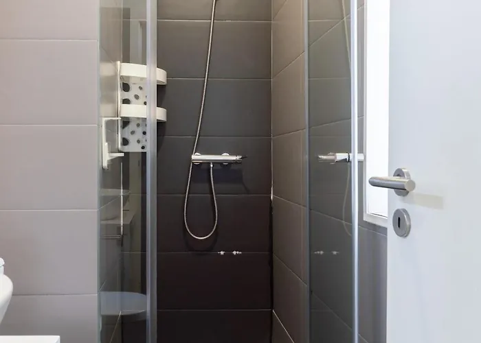 Host Wise - Cozy House W Balcony Apartman Porto