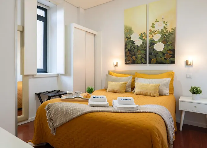 Apartman Host Wise - Cozy House W Balcony