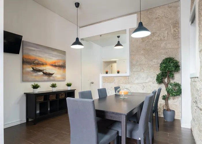 Host Wise - Cozy House W Balcony Apartman *